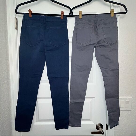 New, SO Low & High Rise Skinny Jegging Pants (2 Pairs) - Picture 7 of 12